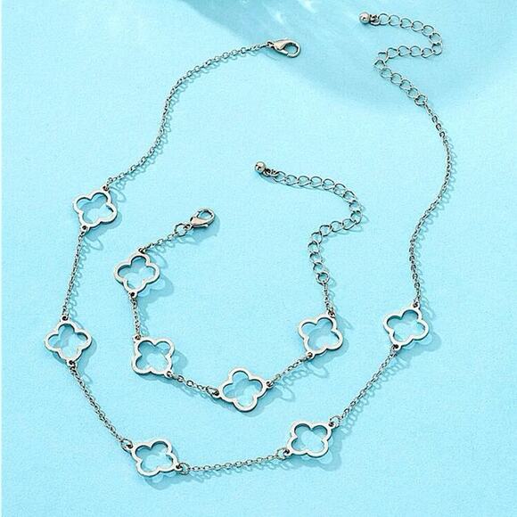 Silver Four Leaf Hollow Out Necklace Bracelet Matching Set - Picture 4 of 4